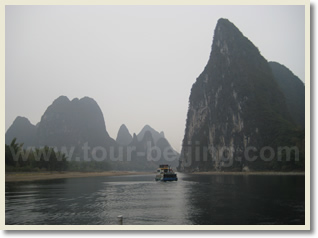 Hong Kong Guilin Yangtze River Xian Beijing 12 Day Tour